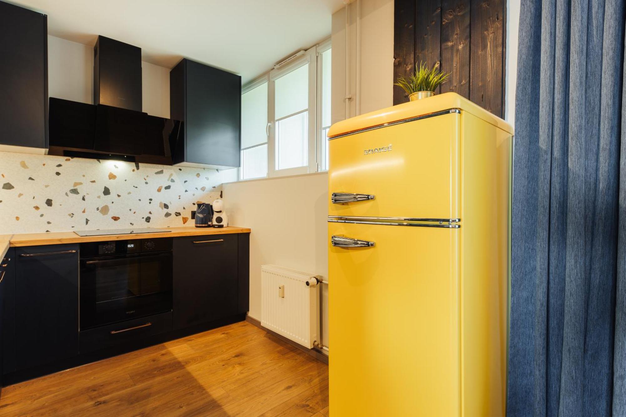 Sunny Coast Apartment *